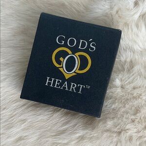God's Heart Earrings 🎁